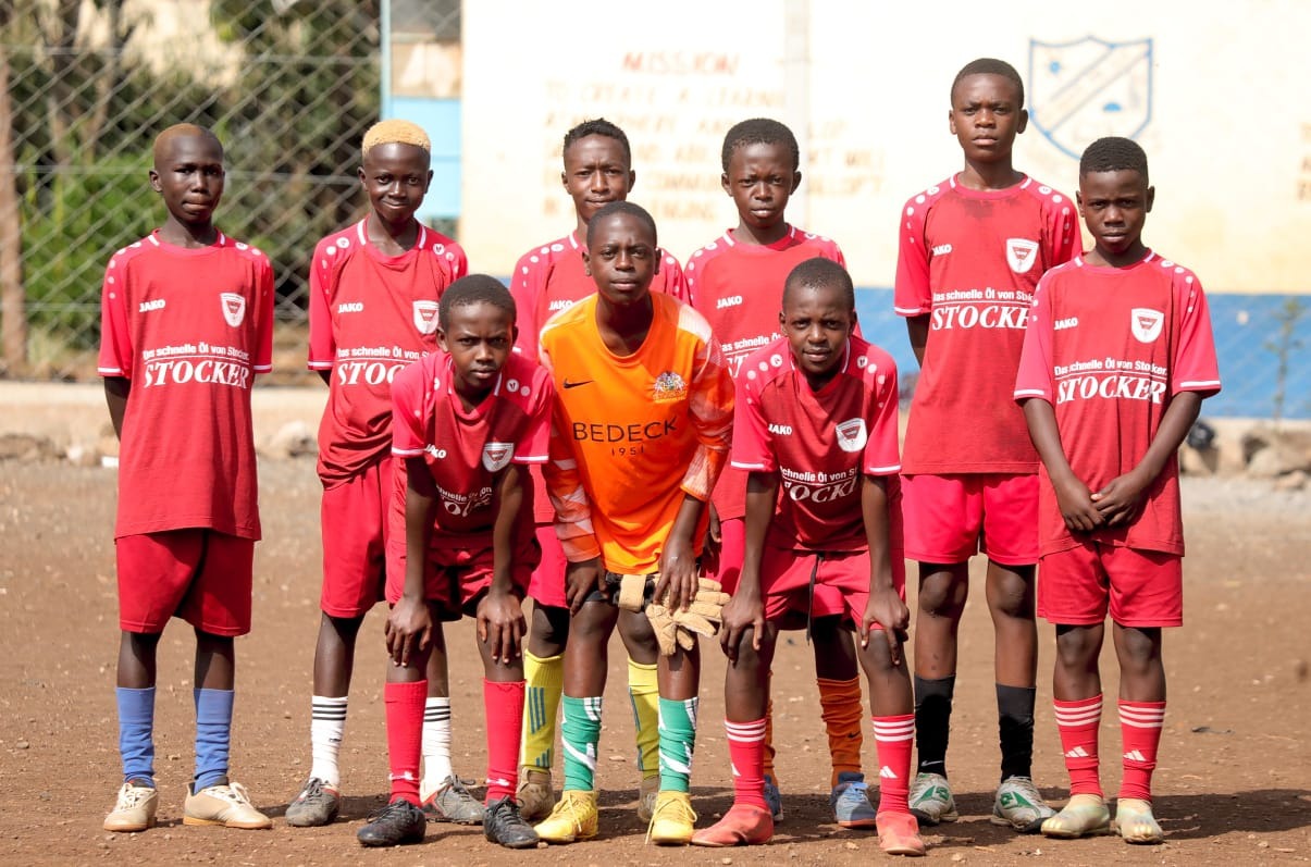 Spendenfreude und Freundschaft nach Afrika - Bild 2